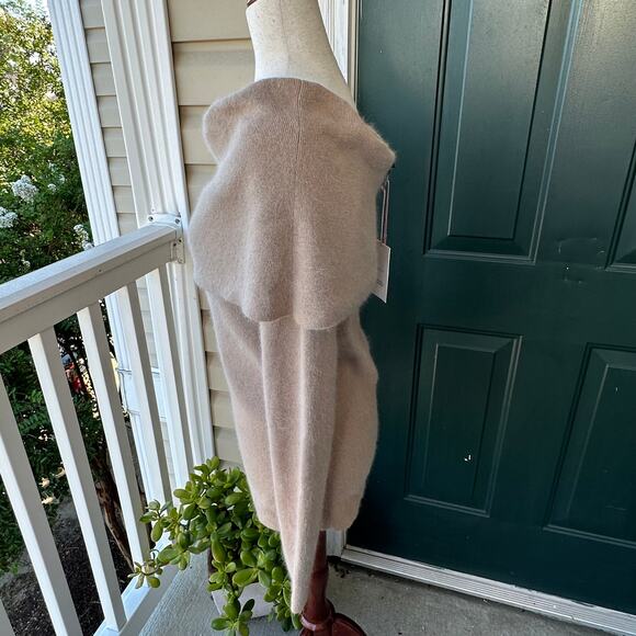 NWT Alex Marie Anamae Oatmeal Fold-Over Sweater Rabbit Hair Blend L Cozy Sexy - Picture 3 of 8